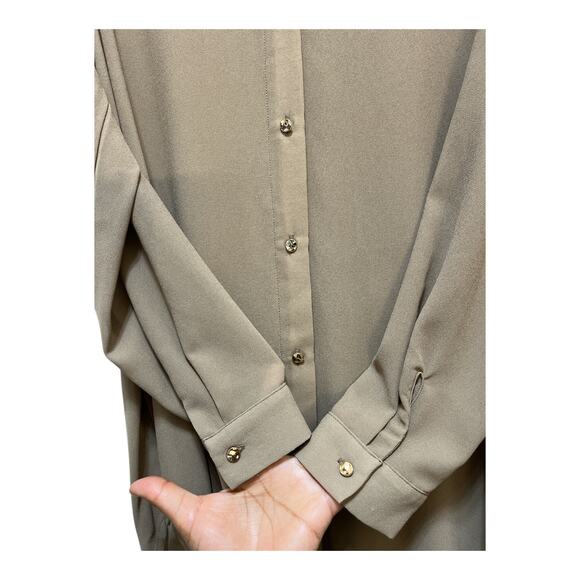 The LINE of Style Women’s Blouse Beige Button Front Long Sleeve Size S - Picture 5 of 7